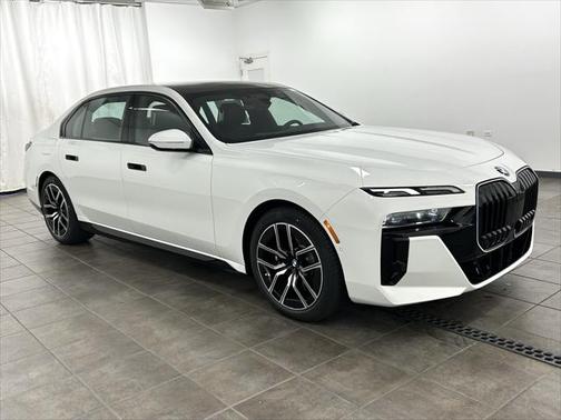 2025 BMW 760 i xDrive