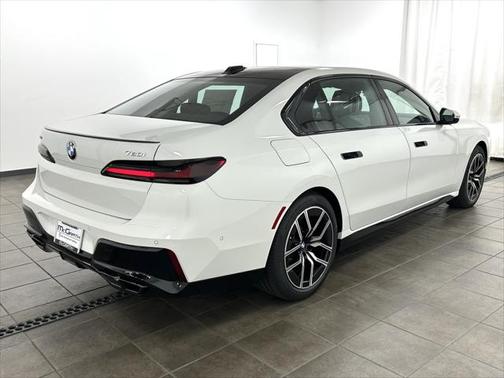2025 BMW 760 i xDrive