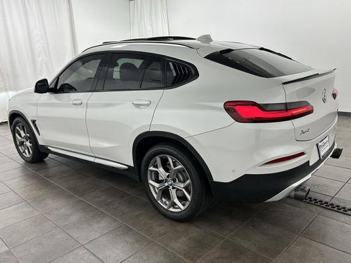 2021 BMW X4 xDrive30i