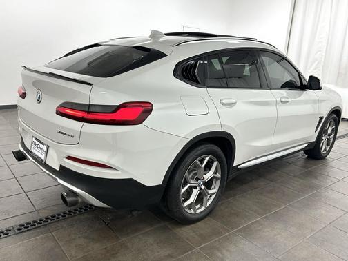 2021 BMW X4 xDrive30i