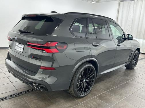 2026 BMW X5 M60i