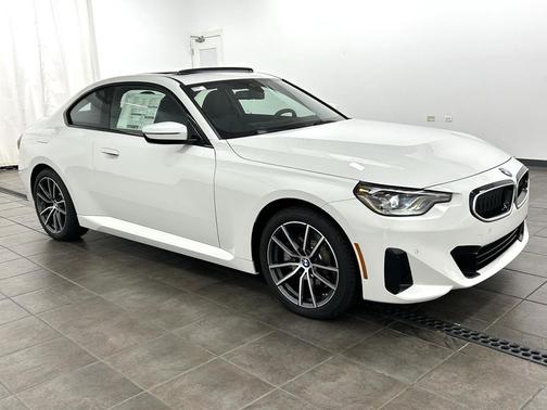 2025 BMW 230 i xDrive