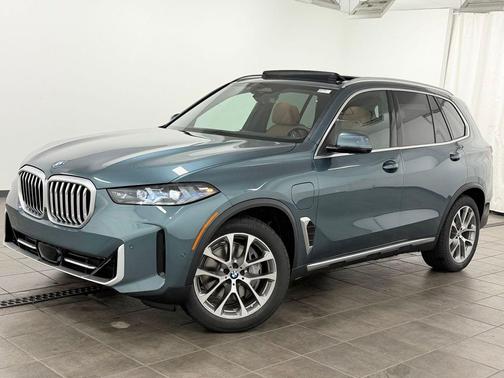 Blue Ridge Mountain Metallic 2026 BMW X5 PHEV xDrive50e