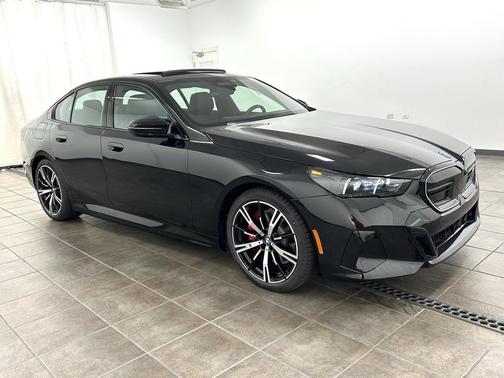 2025 BMW i5 M60