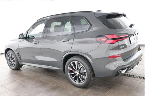 Dravit Grey Metallic 2026 BMW X5 xDrive40i