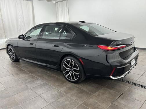 2024 BMW i7 eDrive50