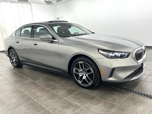 2024 BMW i5 eDrive40