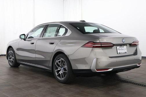 2024 BMW i5 eDrive40