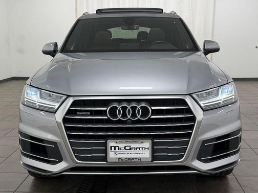Florett Silver Metallic 2019 Audi Q7 55 Premium Plus