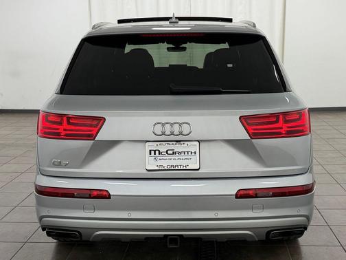 Florett Silver Metallic 2019 Audi Q7 55 Premium Plus
