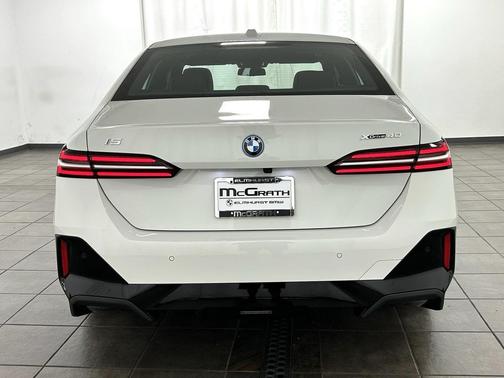 2026 BMW i5 xDrive40