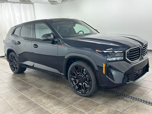 Carbon Black Metallic 2026 BMW XM Label