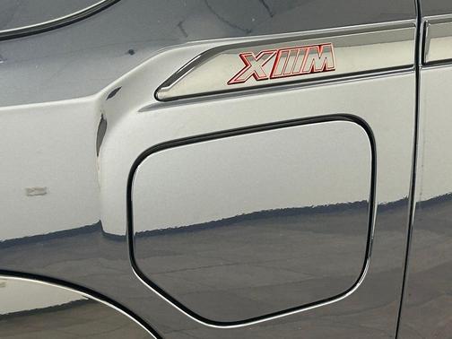 Carbon Black Metallic 2026 BMW XM Label