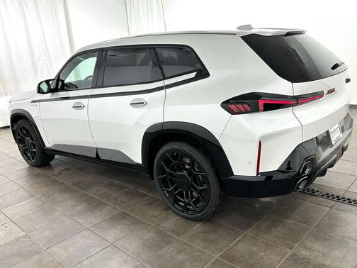 Mineral White Metallic 2026 BMW XM Label