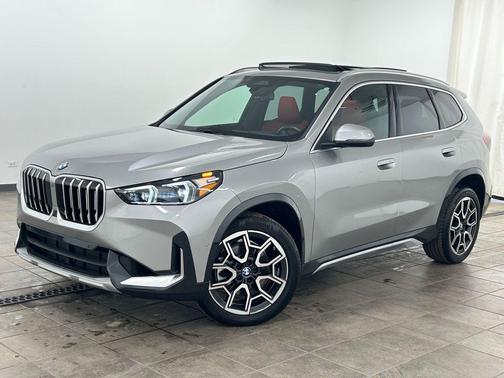 Space Silver Metallic 2025 BMW X1 xDrive28i