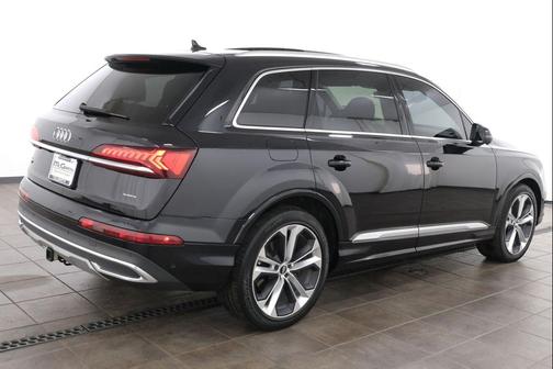 Orca Black Metallic 2020 Audi Q7 55 Prestige