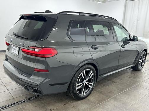 Dravit Grey Metallic 2022 BMW X7 xDrive40i