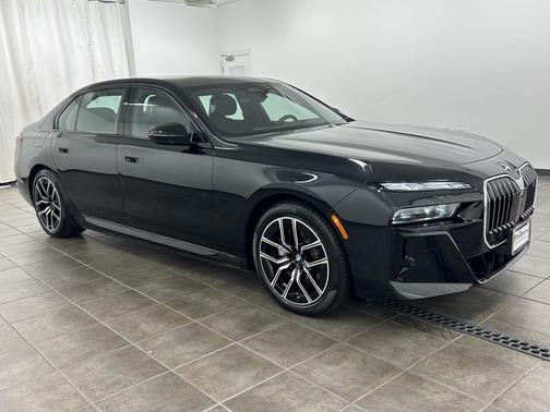 2025 BMW i7 xDrive60