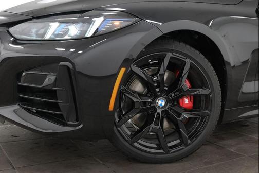 Black Sapphire Metallic 2027 BMW M440 i xDrive