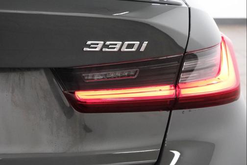 Dravit Grey Metallic 2026 BMW 330 xDrive NA