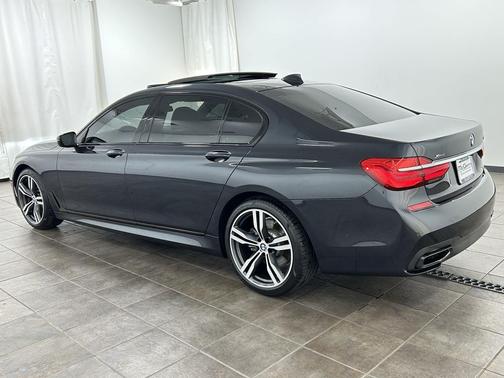 2019 BMW 750 i xDrive