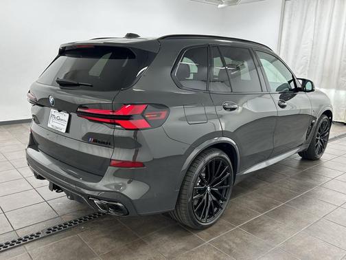 2026 BMW X5 M60i