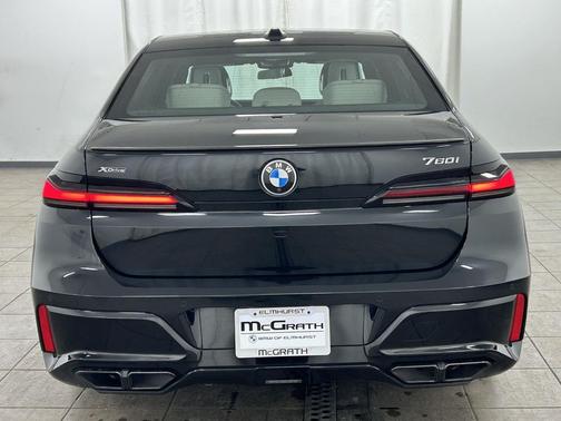 2023 BMW 760 i xDrive