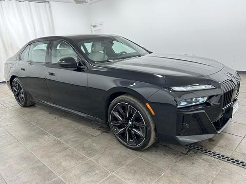 2023 BMW 760 i xDrive