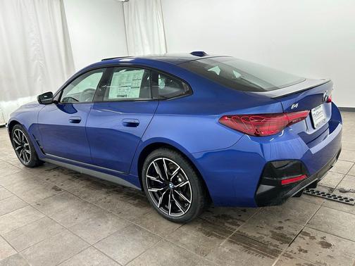 Portimao Blue Metallic 2026 BMW i4 Gran Coupe xDrive40