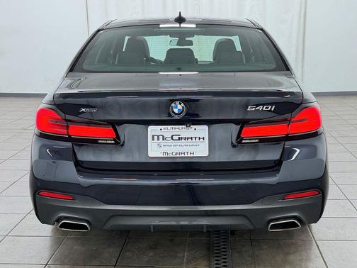Carbon Black Metallic 2021 BMW 540 xDrive
