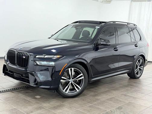 Carbon Black Metallic 2024 BMW X7 M60i
