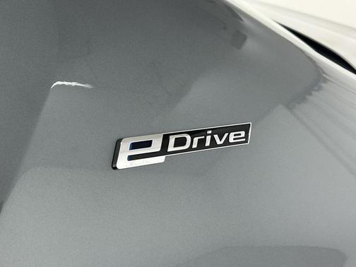 2019 BMW 530e xDrive iPerformance