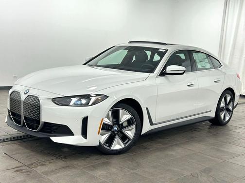 Alpine White 2026 BMW i4 Gran Coupe xDrive40
