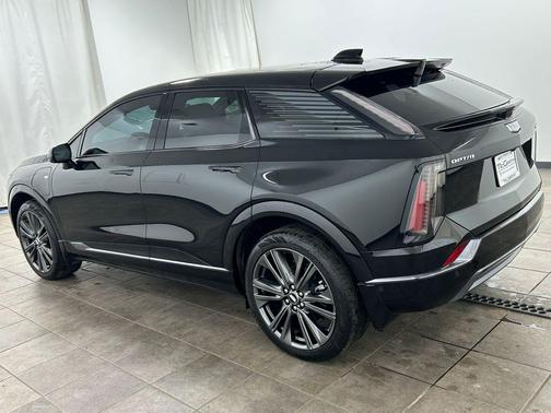 Black Raven 2025 Cadillac OPTIQ Sport 2 AWD