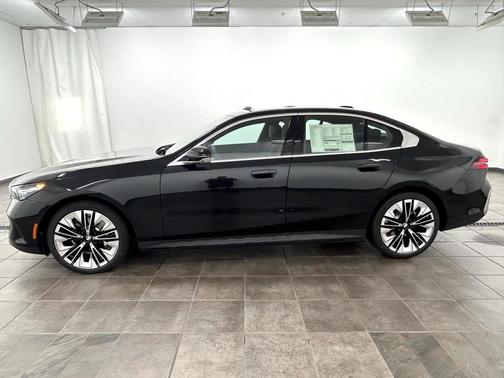 2026 BMW 530 i xDrive