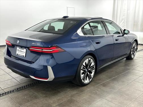 2025 BMW i5 xDrive40