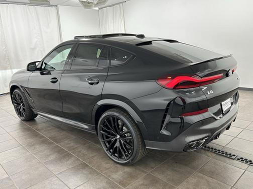 2026 BMW X6 M60i