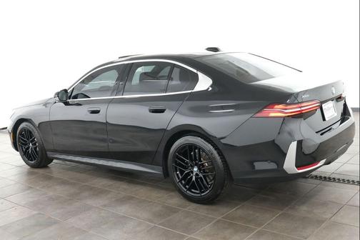 Black Sapphire Metallic 2024 BMW 530 xDrive