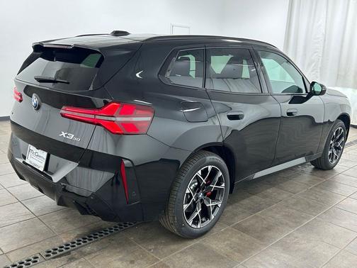 Black Sapphire Metallic 2026 BMW X3 30 xDrive