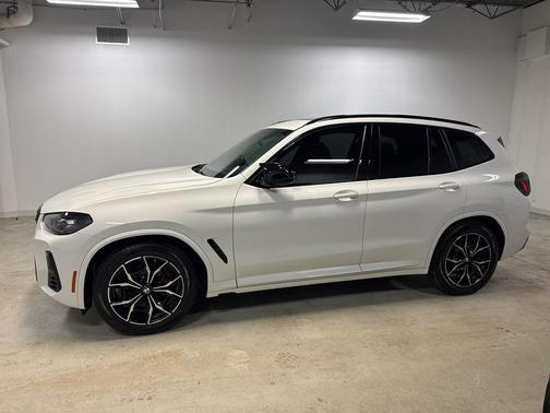 2023 BMW X3 M40i