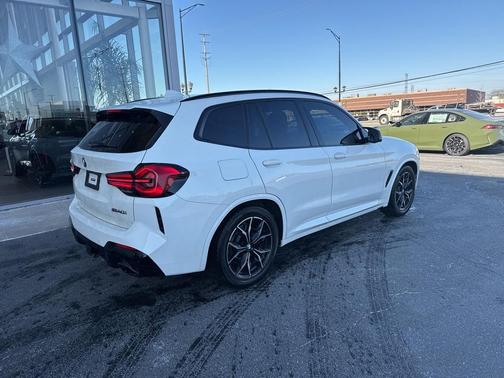 2023 BMW X3 M40i