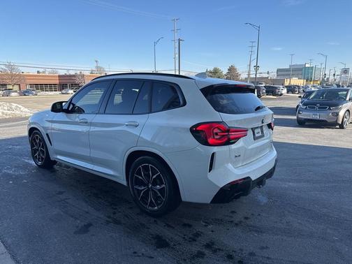 2023 BMW X3 M40i