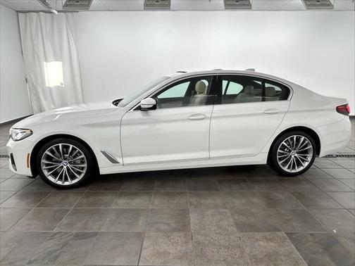2022 BMW 530 i xDrive