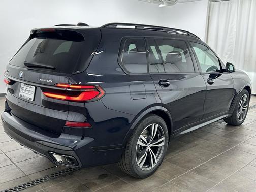 2026 BMW X7 xDrive40i