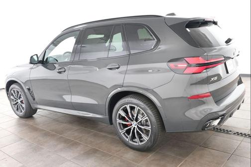 Dravit Grey Metallic 2026 BMW X5 xDrive40i