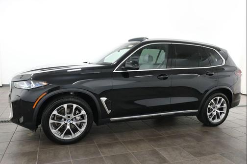 Black Sapphire Metallic 2024 BMW X5 xDrive40i