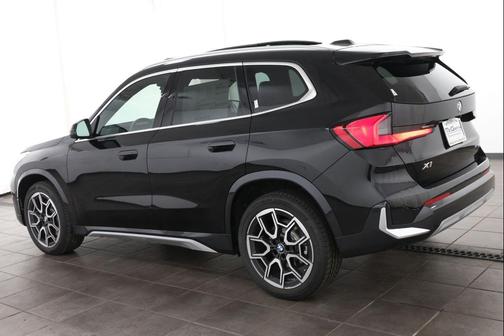 Black Sapphire Metallic 2027 BMW X1 xDrive28i