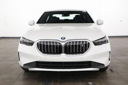 2025 BMW i5 xDrive40