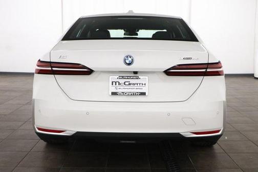 2025 BMW i5 xDrive40