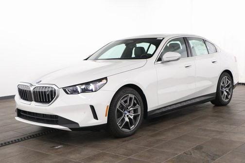 2025 BMW i5 xDrive40